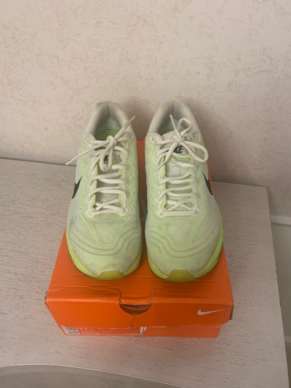Women’s Nike air, max tailwind lime, green, running sneakers, size 11